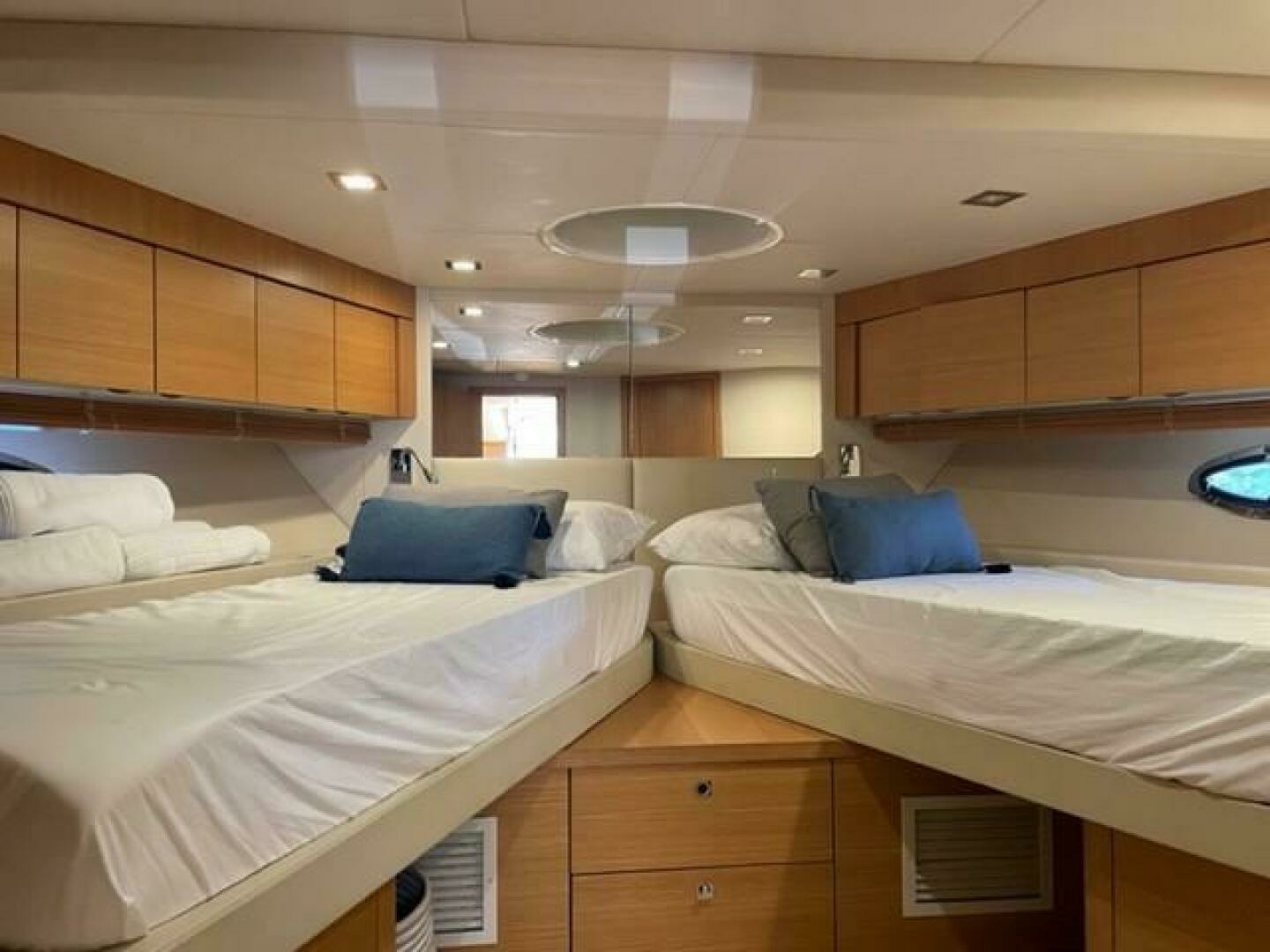 2013 Sunseeker 48 Portofino - Image 33
