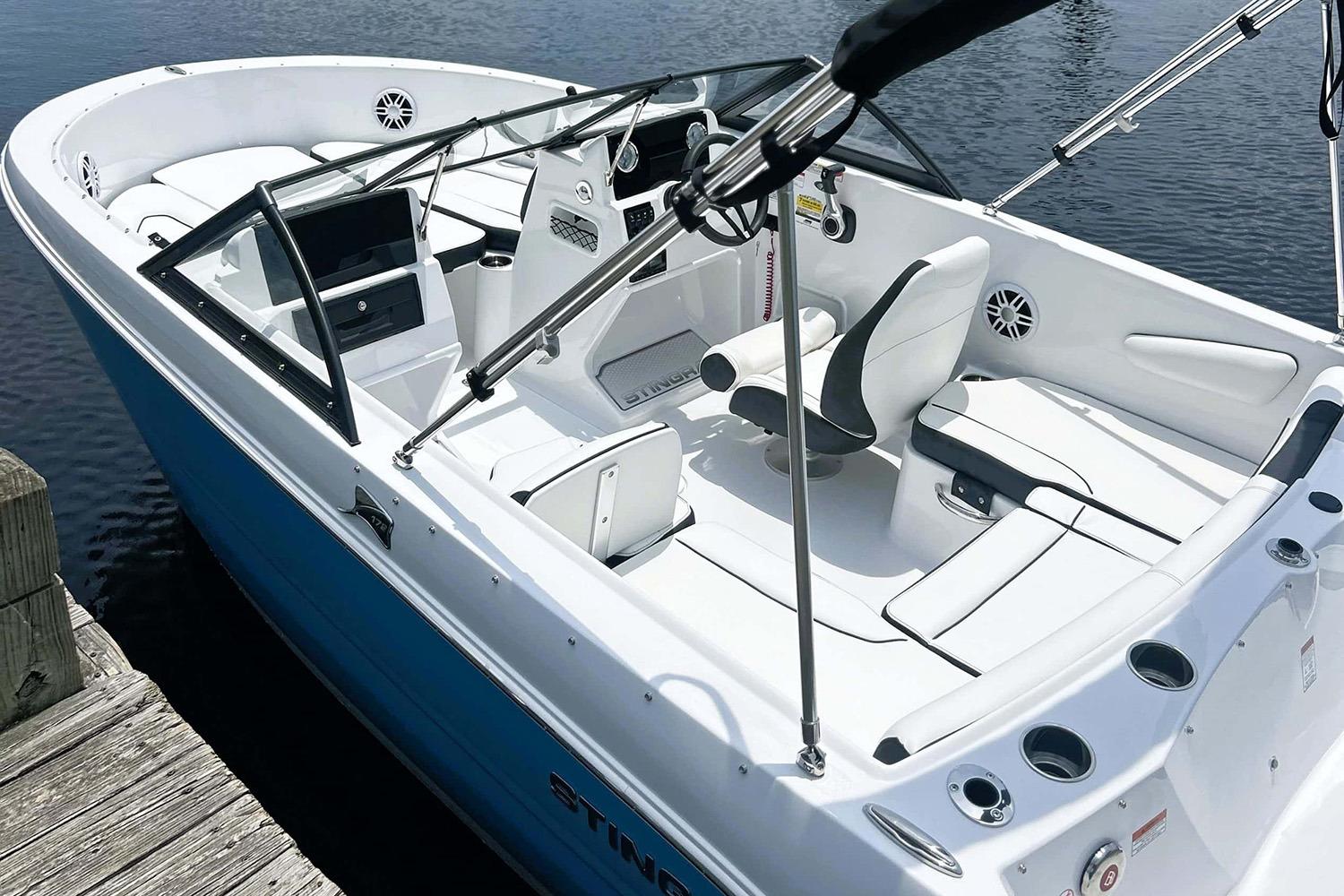 2026 Stingray 172 DC