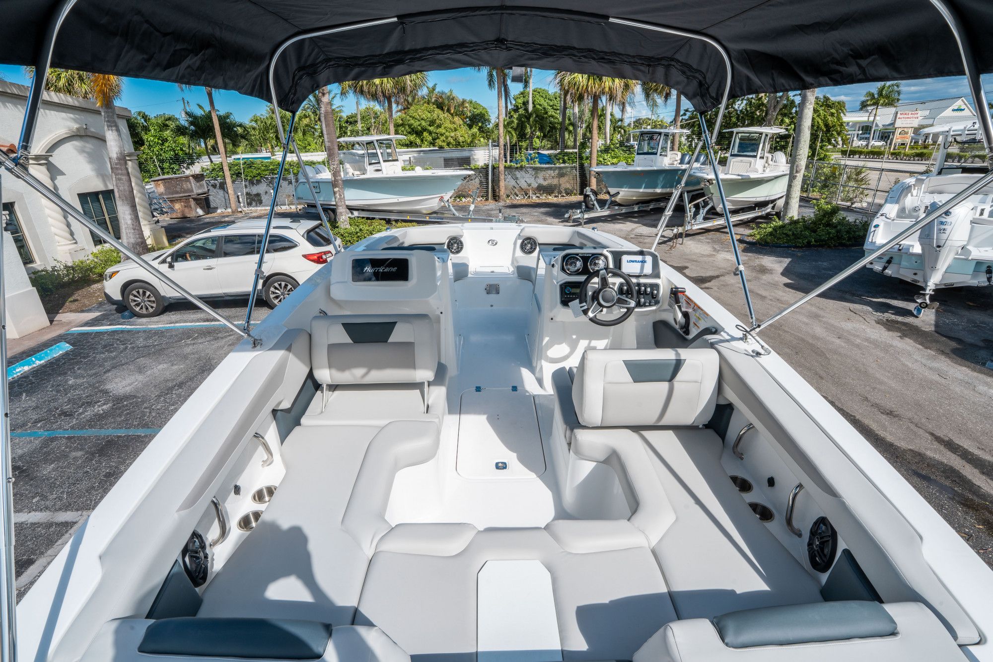 2026 Hurricane SunDeck 2050 OB - 9