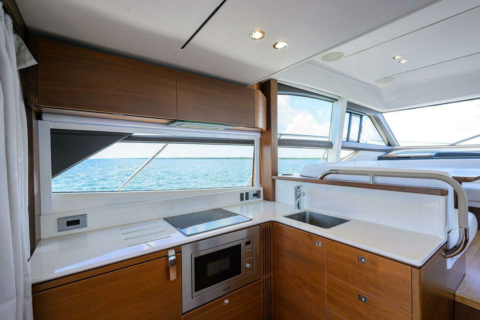 2018 Princess F49 - Image 39
