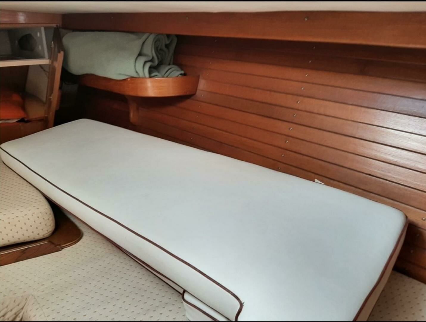 1988 J Boats — - Image 19