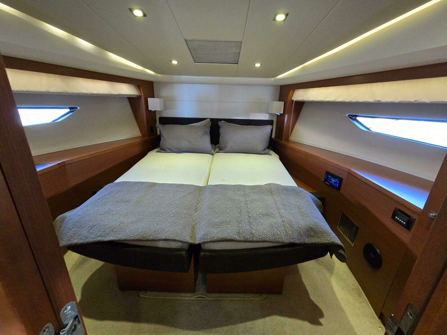 2013 Prestige 500 - Image 26