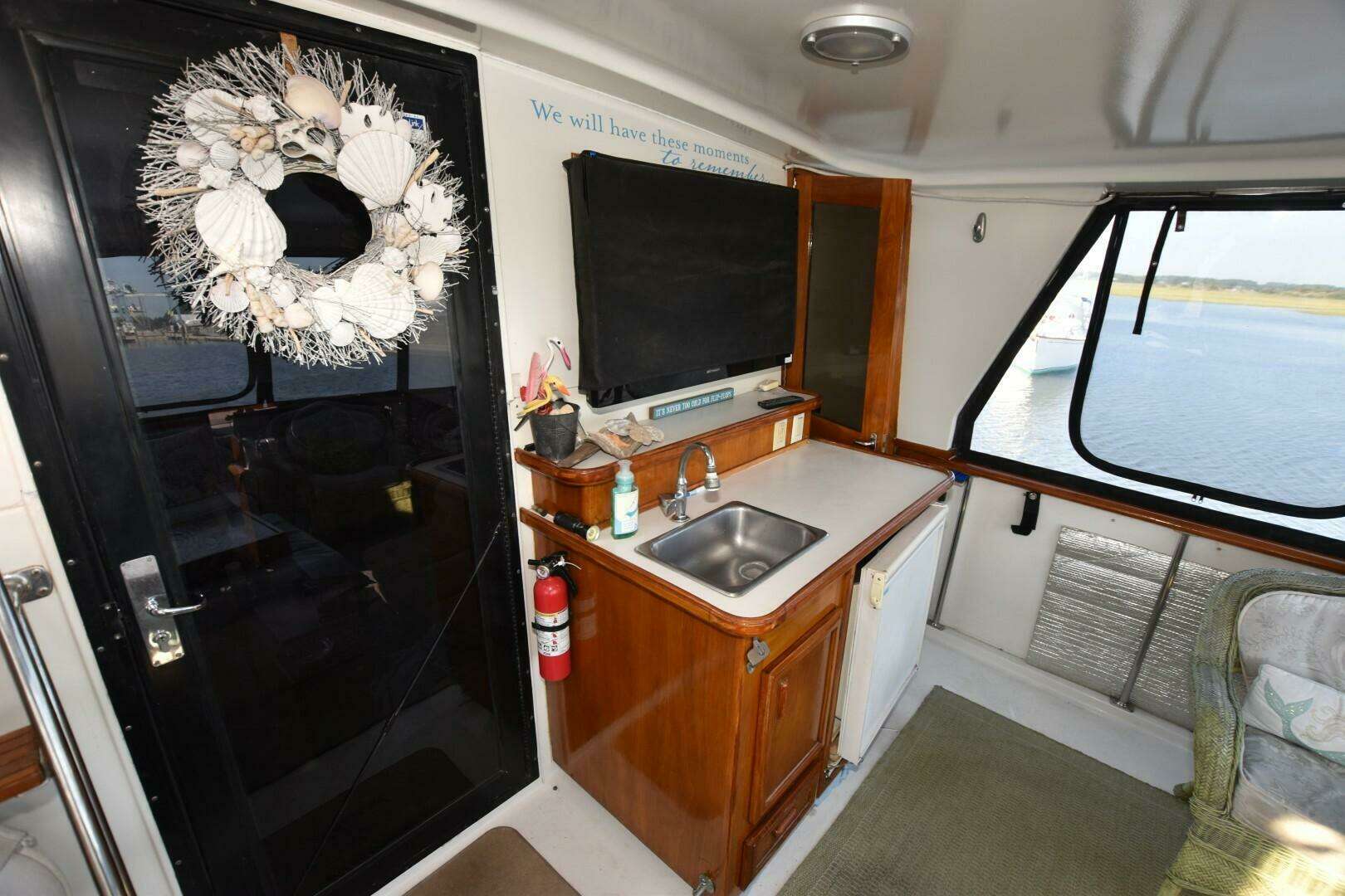 1990 Californian 45 Motoryacht - Image 42