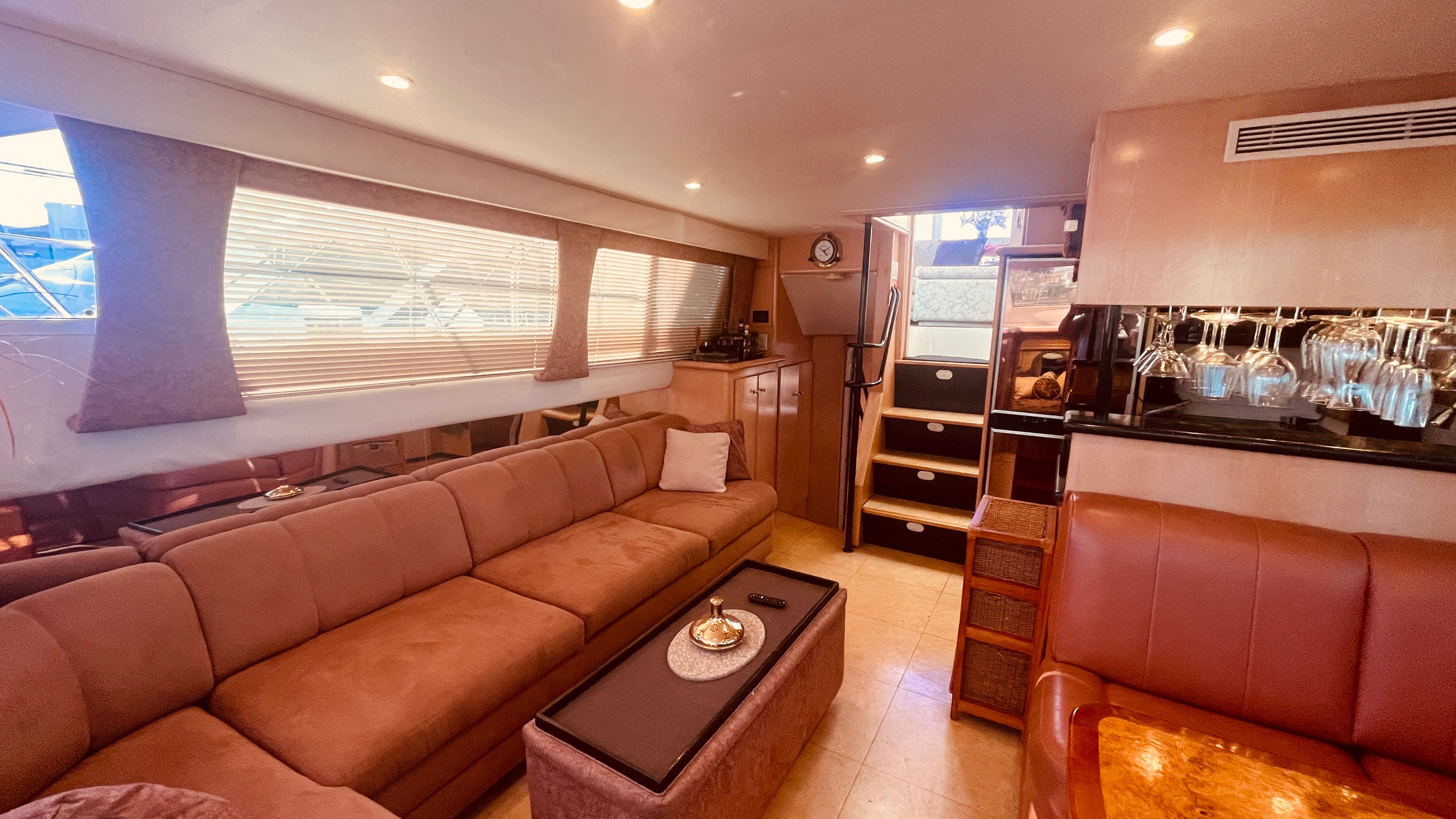 1997 Carver 500 Cockpit Motor Yacht - 25