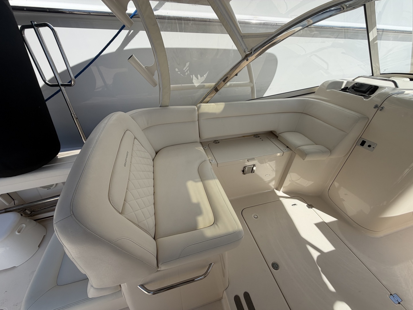 2018 Grady-White Freedom 335 - Image 7