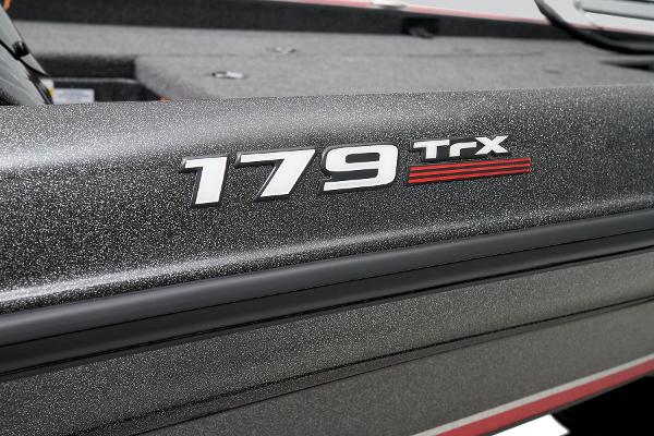 2026 Triton 179 TrX - 10