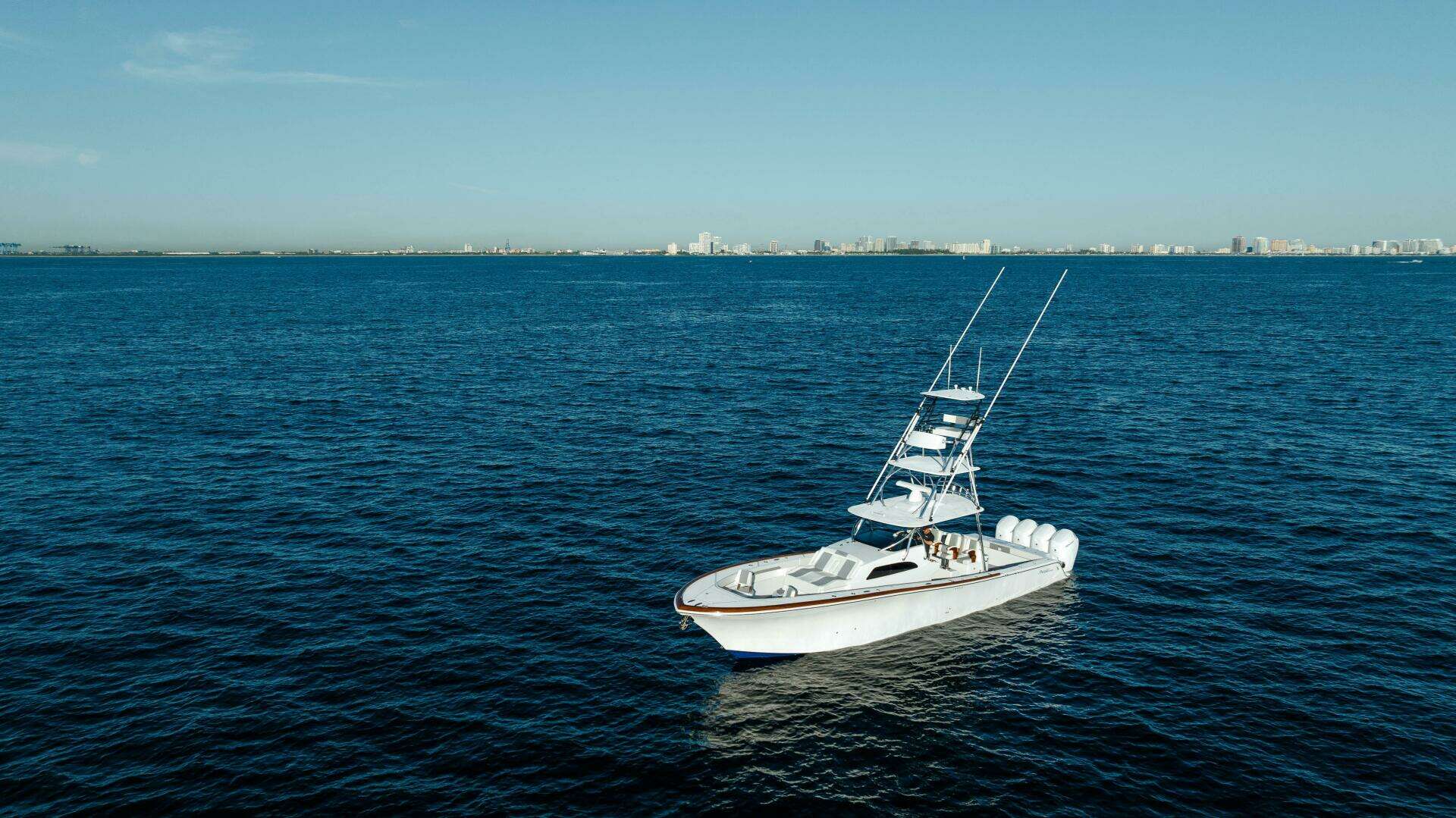 2026 Front Runner 47 Center Console - Image 12