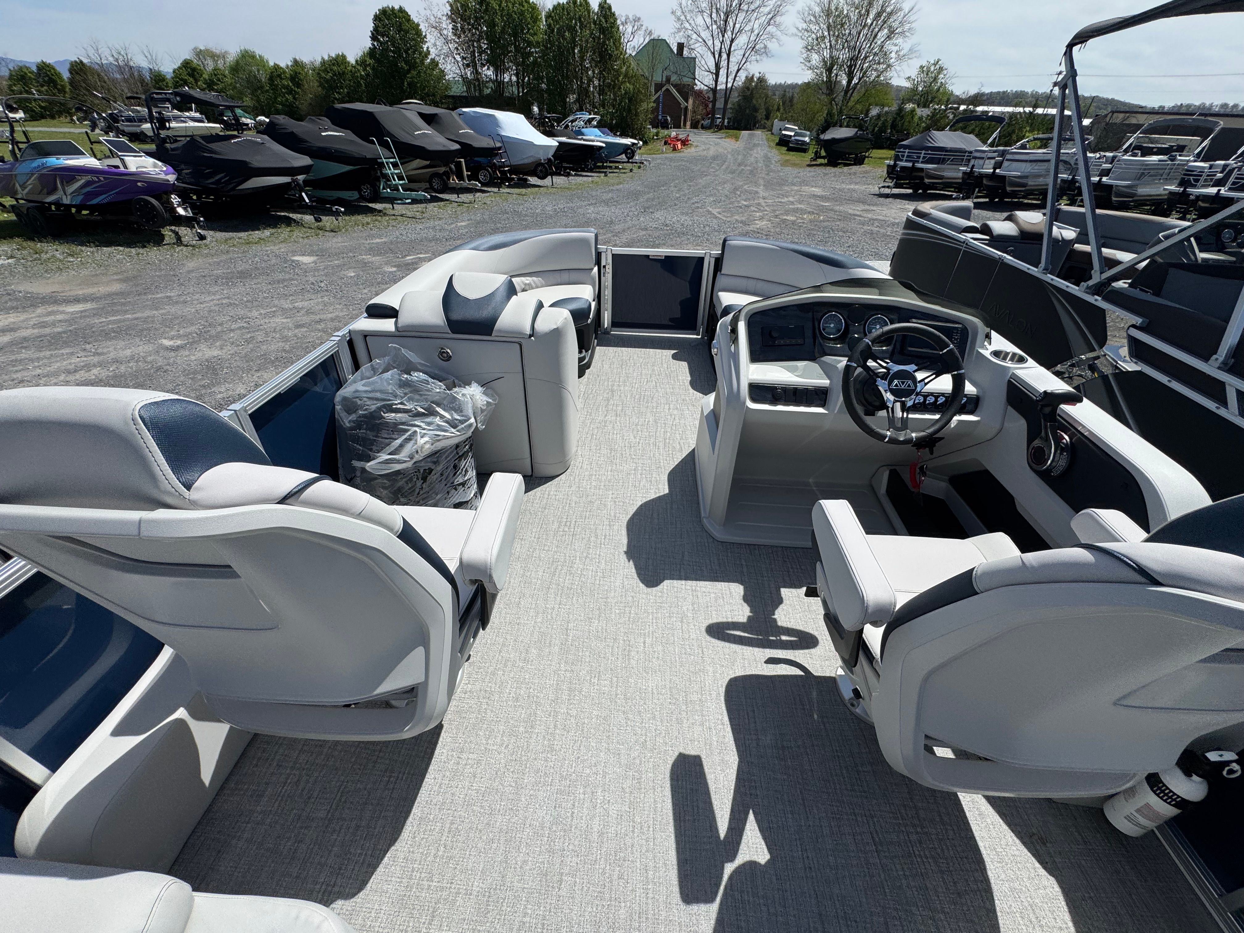 2026 Avalon 23 LSZ QLS - 33