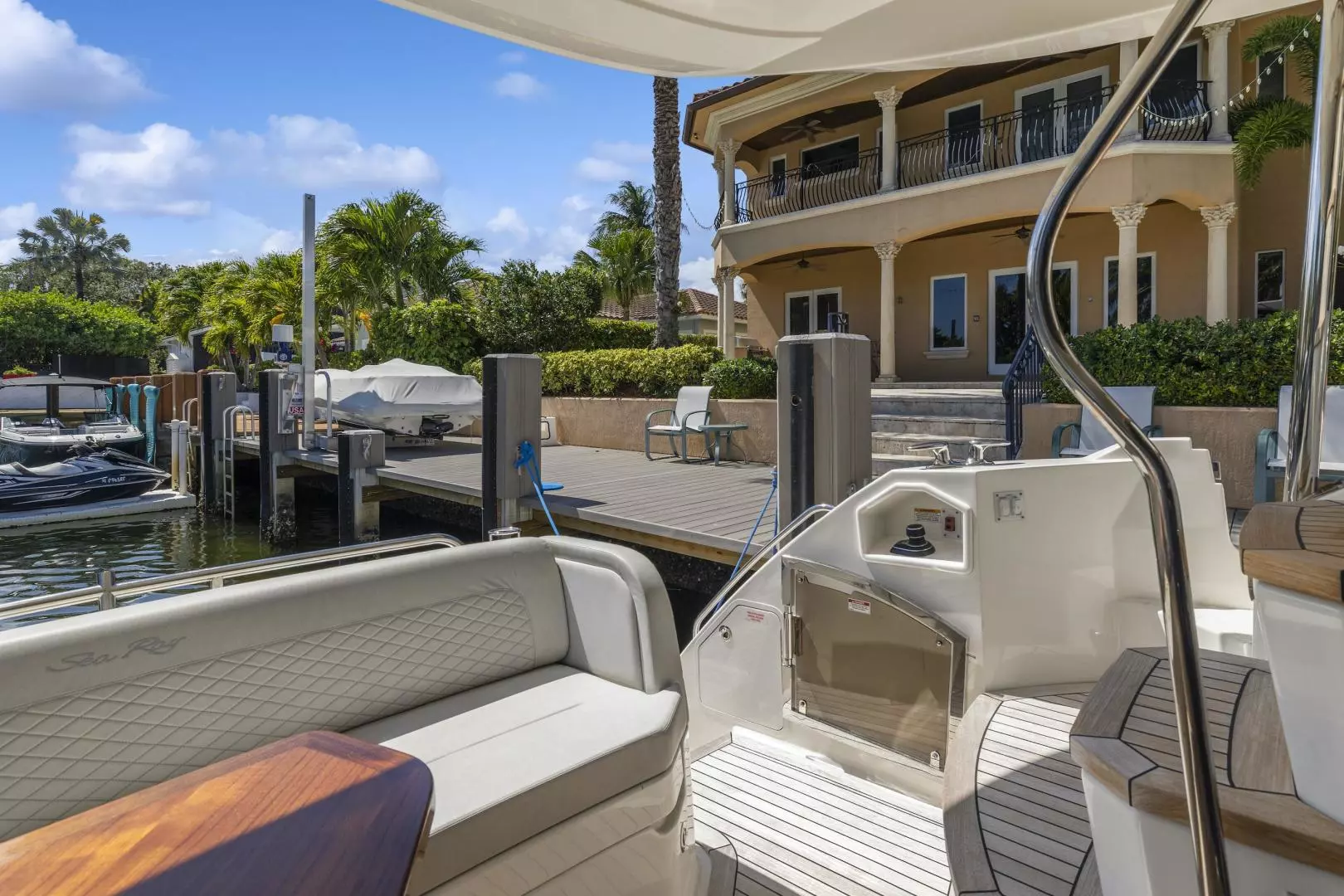 2018 Sea Ray L590 Fly - Image 25
