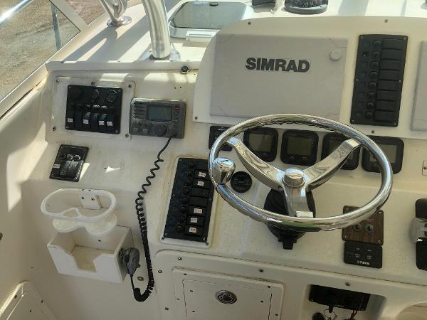 2006 Pursuit 345 Drummond Island Sportfish - 10