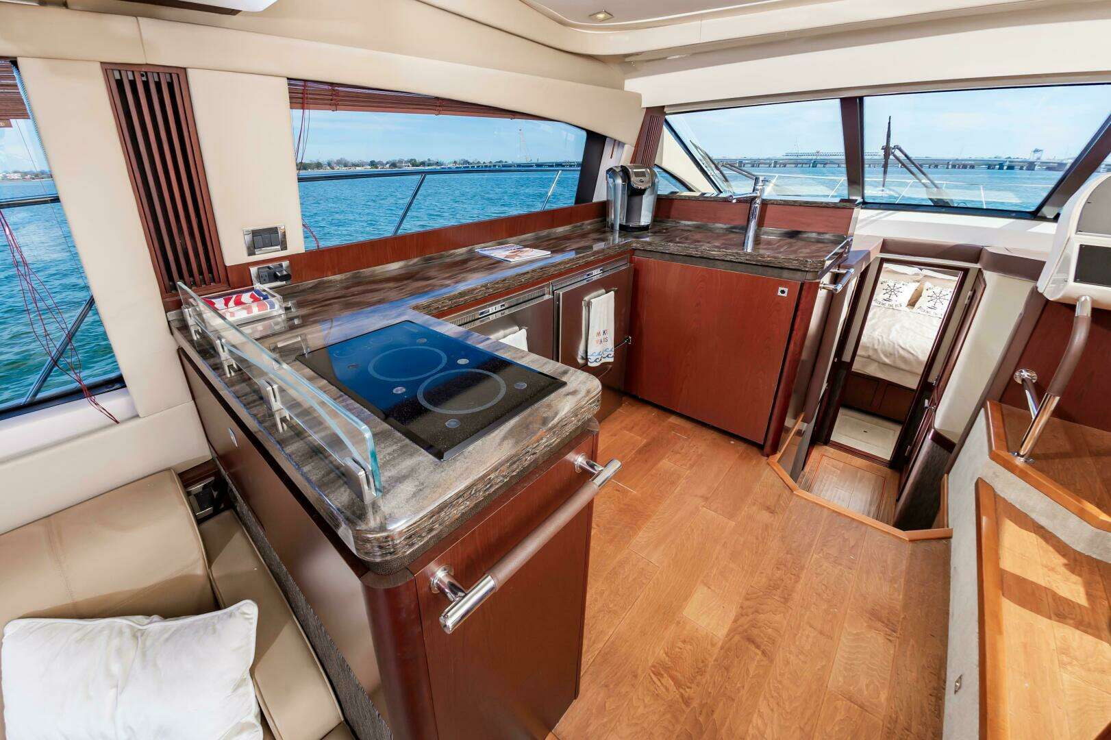 2015 Sea Ray 510 Fly - Image 32