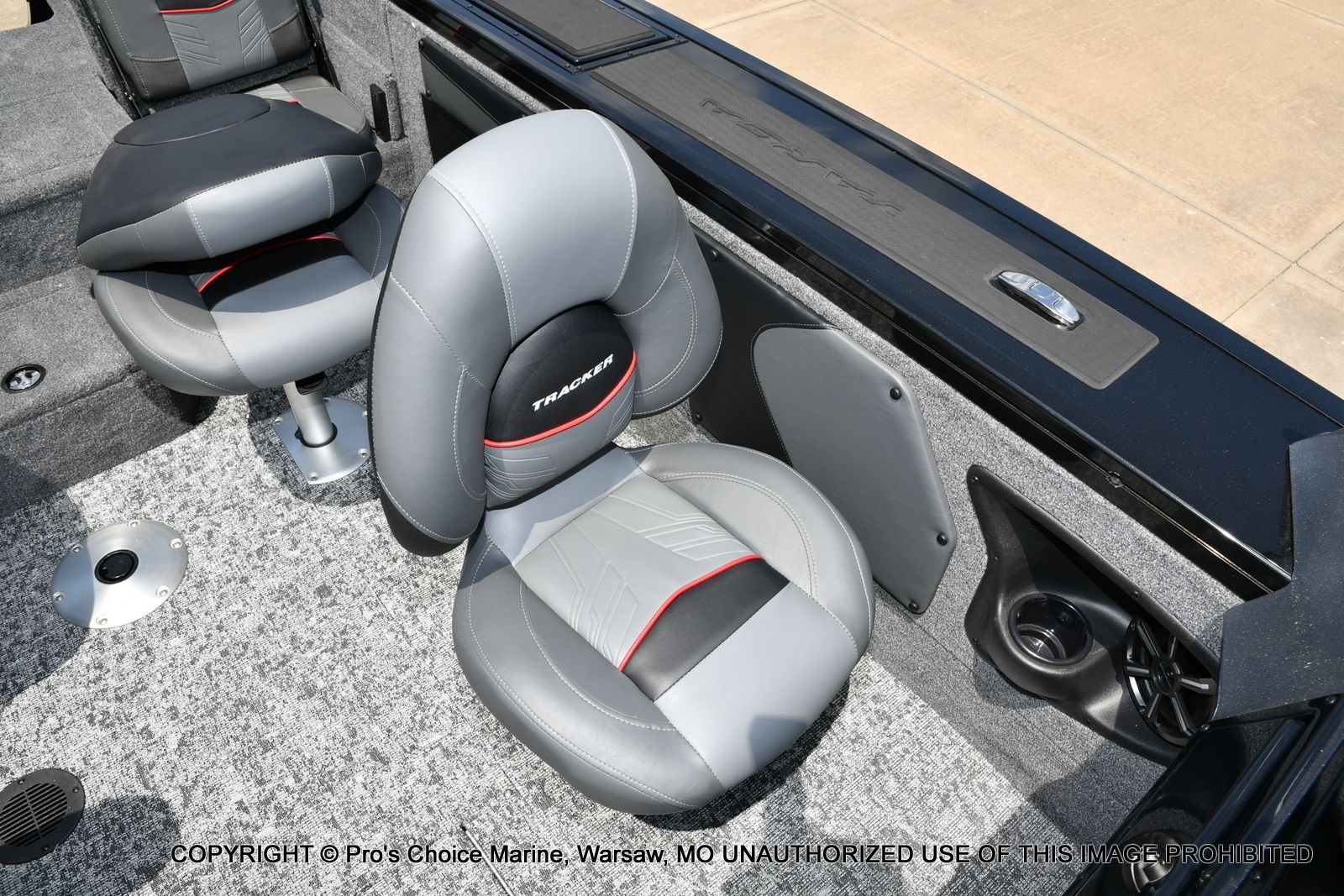 2026 Tracker Targa V-19 Combo - 69
