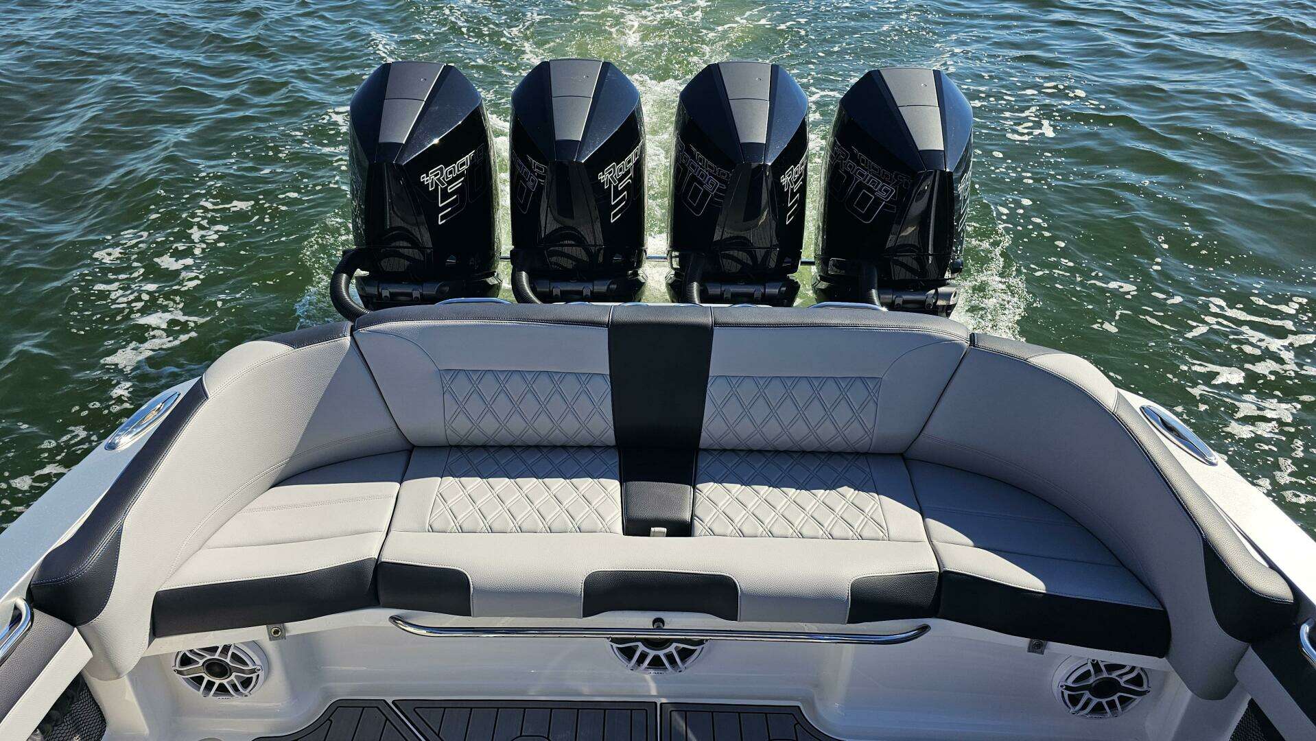 2024 Nor-Tech 390 Sport Center Console - Image 12