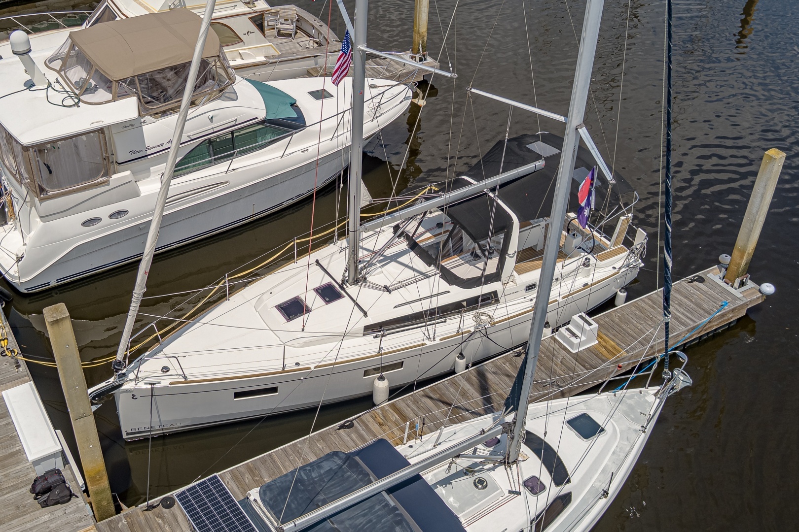 2023 Beneteau 38.1 - Image 18