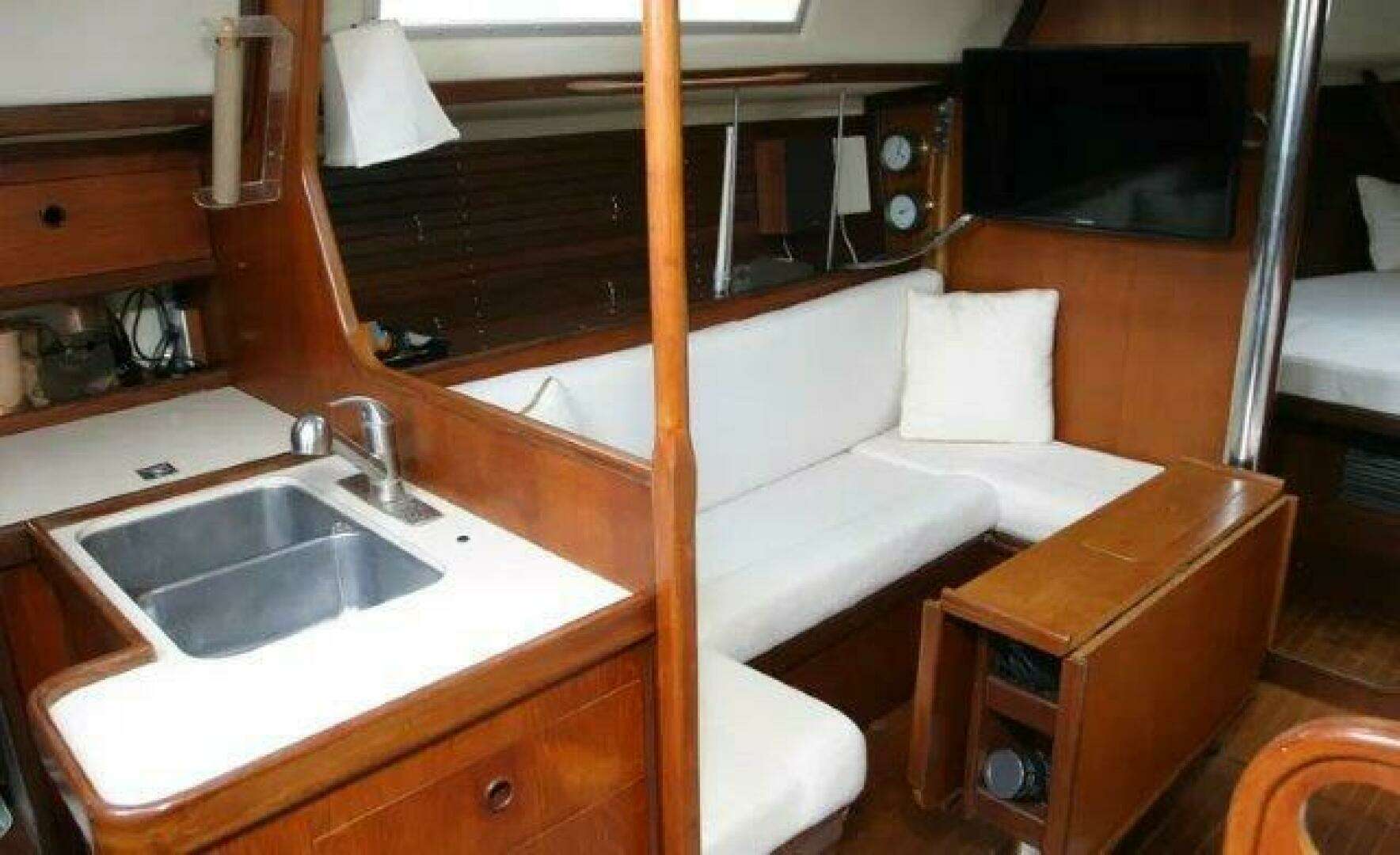 1983 Beneteau Idylle 11.5 - Image 9