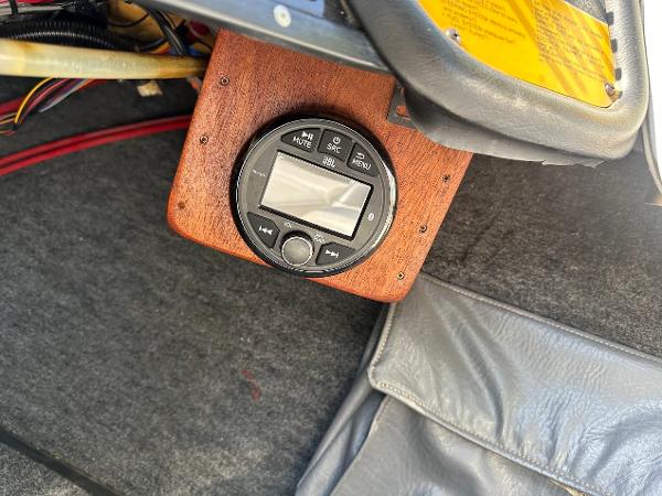 1992 Correct Craft Ski Nautique dashboard with control panel and wiring.
