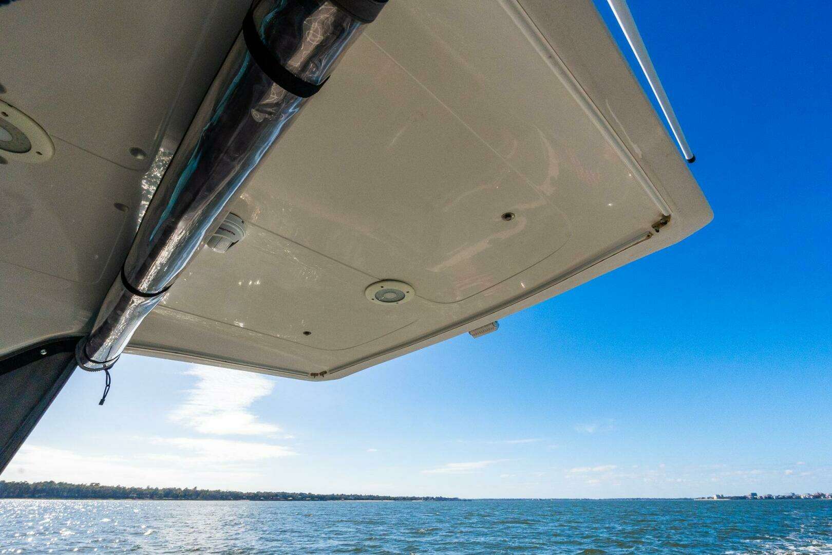 2002 Protector 410 Targa - Image 9