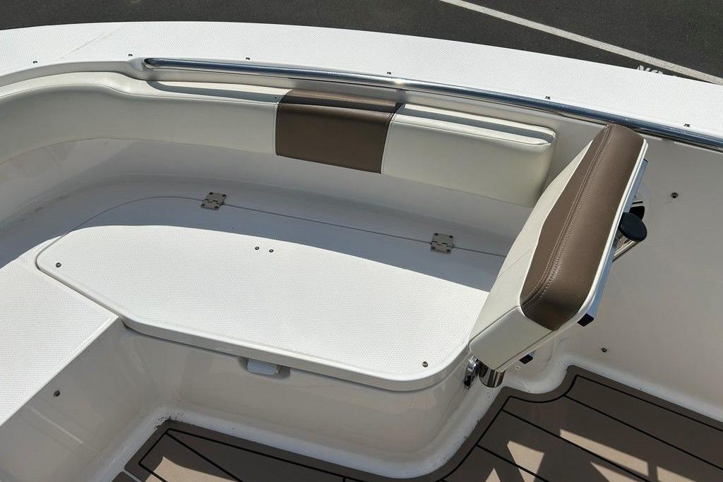 2017 Robalo R200ES boat interior with cushioned seating and sleek design.