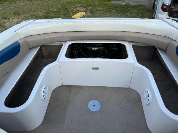 1997 Four Winns 225 Sundowner - 11