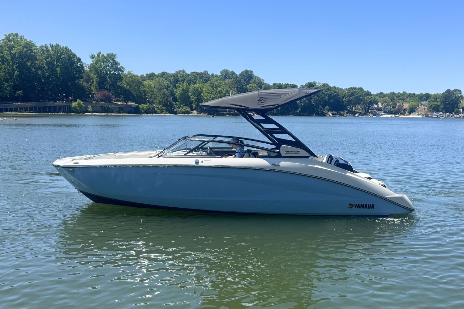 2026 Yamaha Boats 252SD