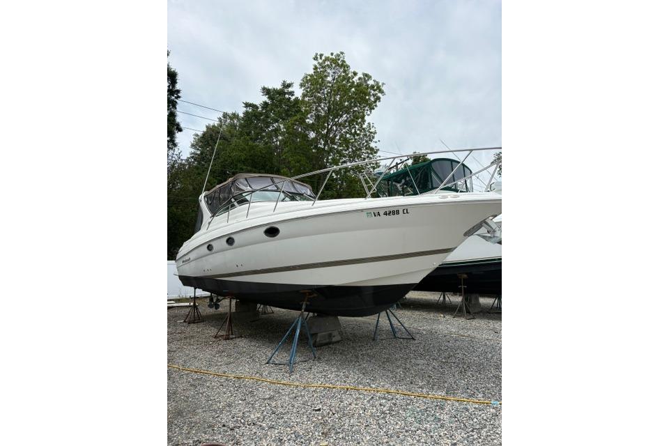 2001 Wellcraft 3300 Martinique