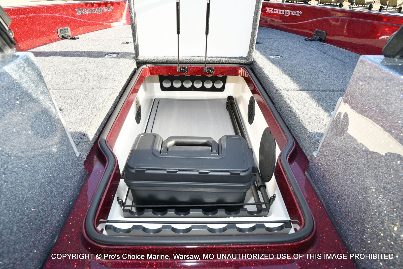 2026 Ranger 621FS Pro w/400HP Mercury Verado V-10 - 46