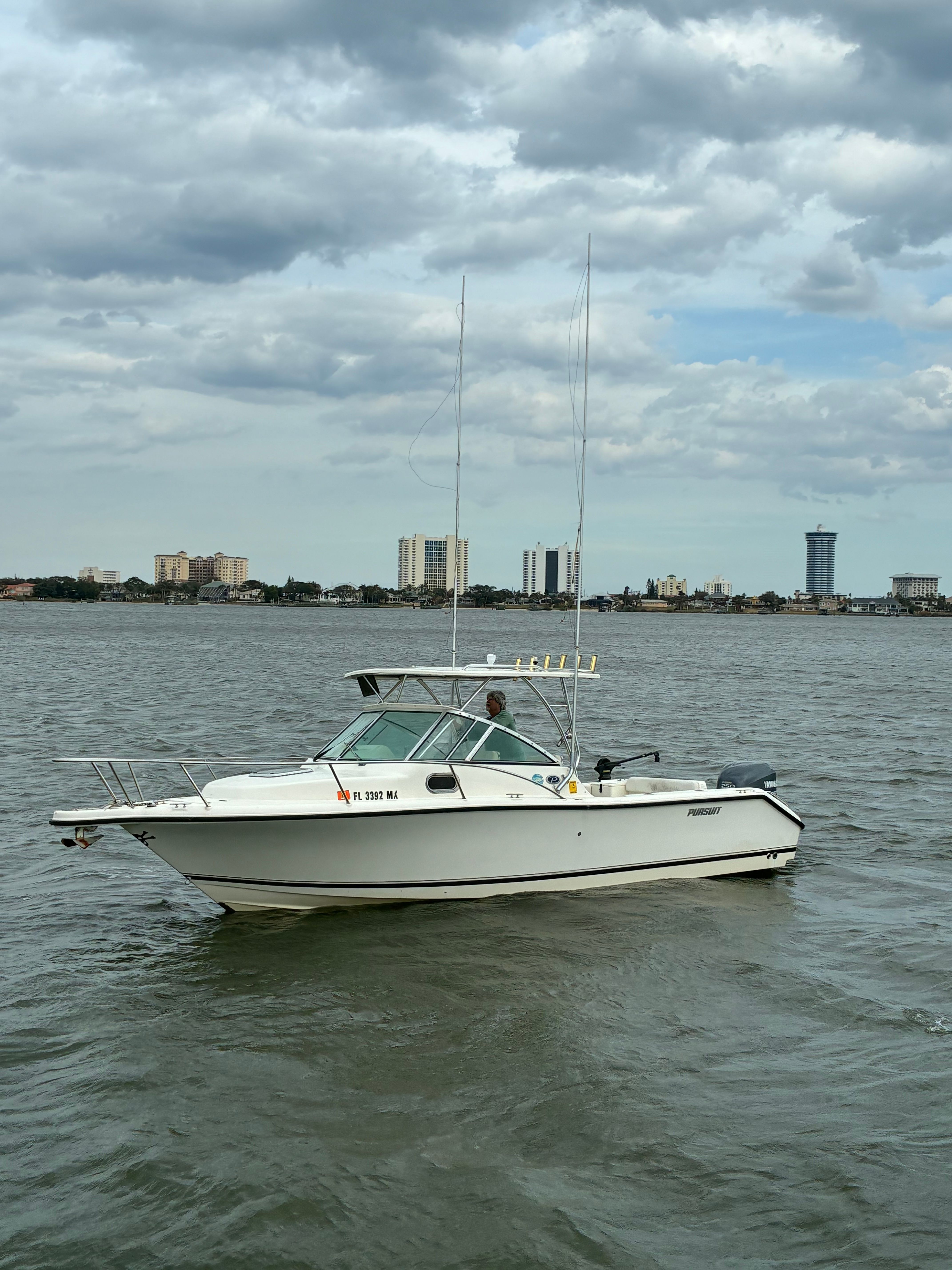 2005 Pursuit 2570 Offshore - 22