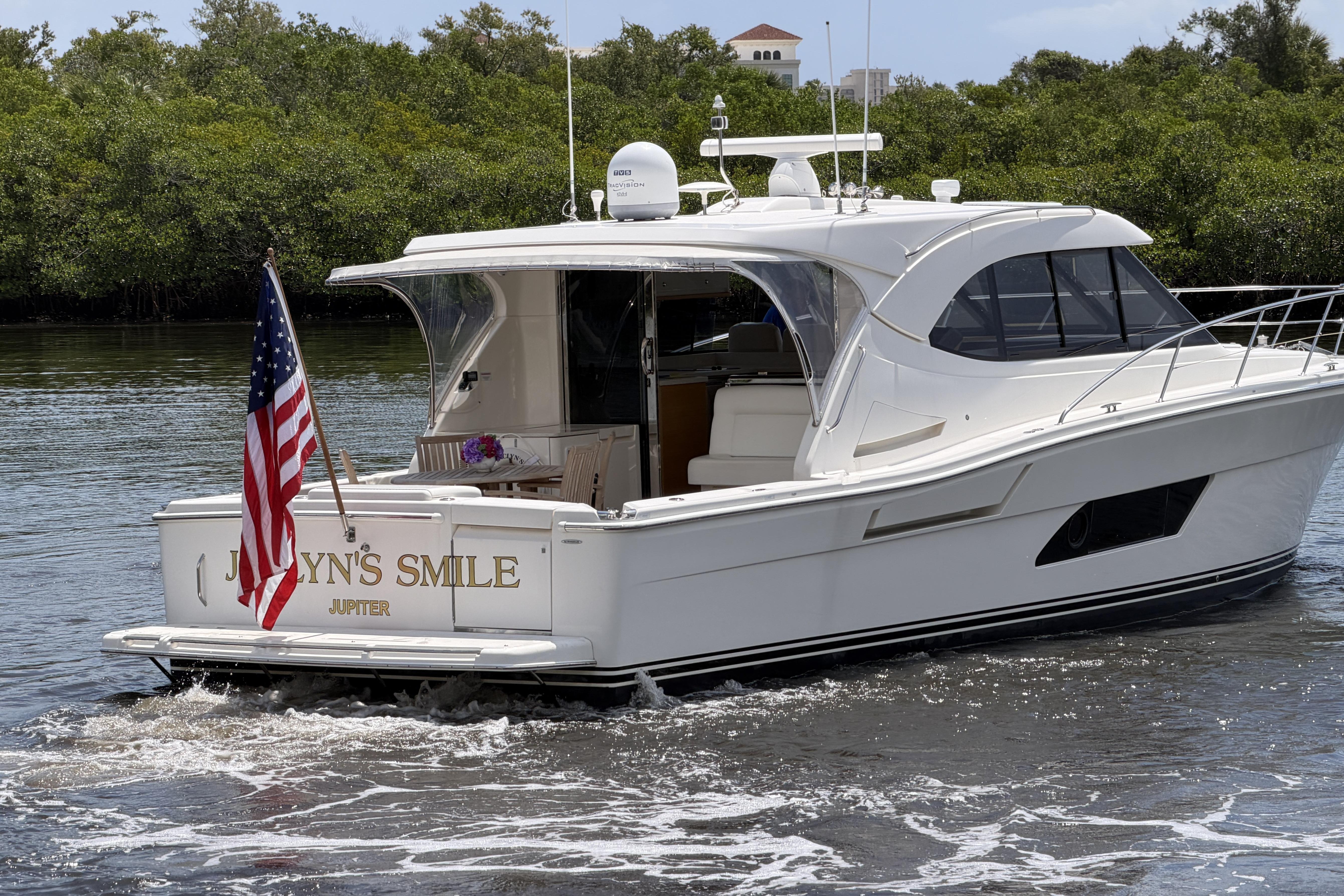 A 2015 Riviera 445 SUV JACLYN'S SMILE