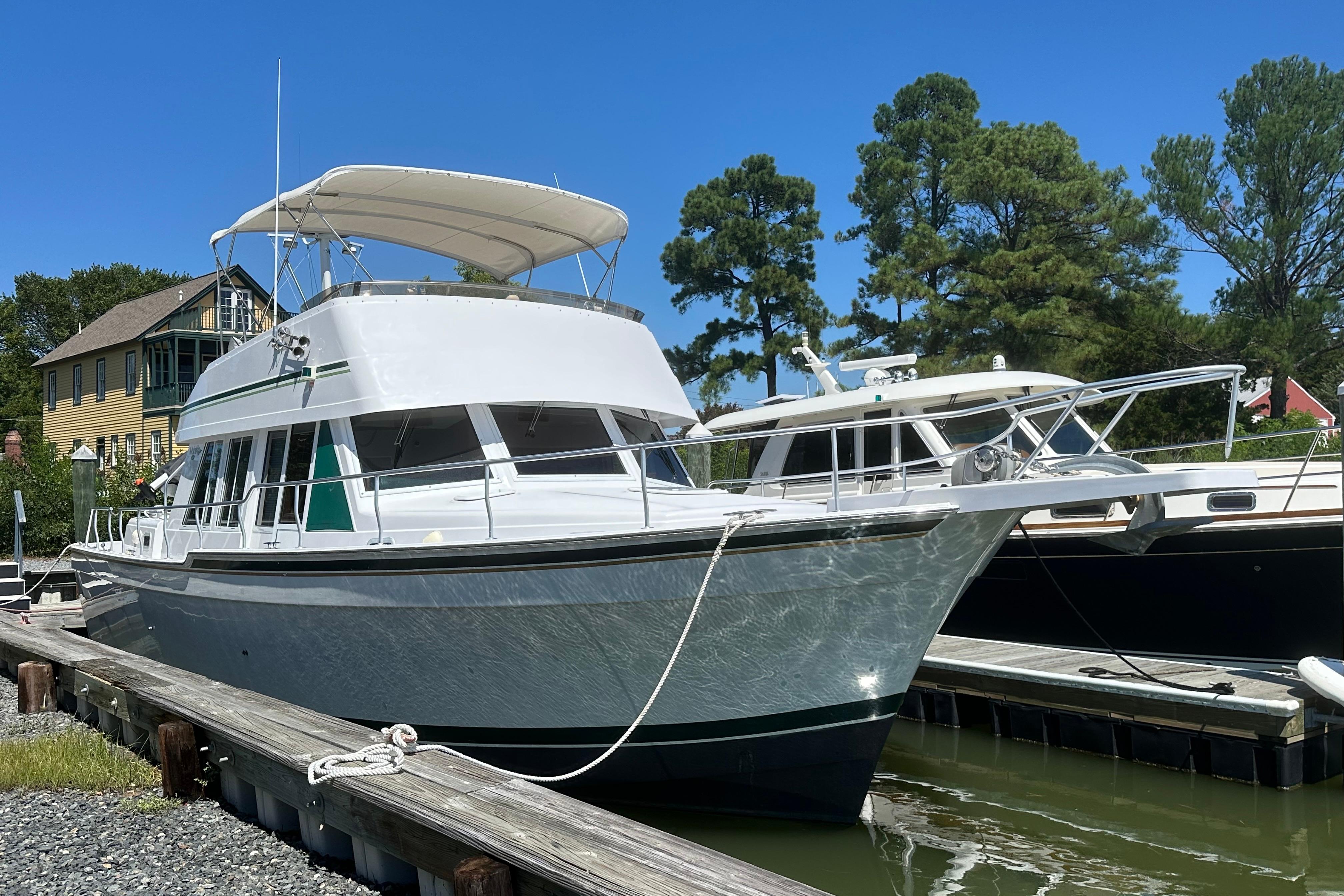 2000 Mainship 43 Trawler Aft Cabin