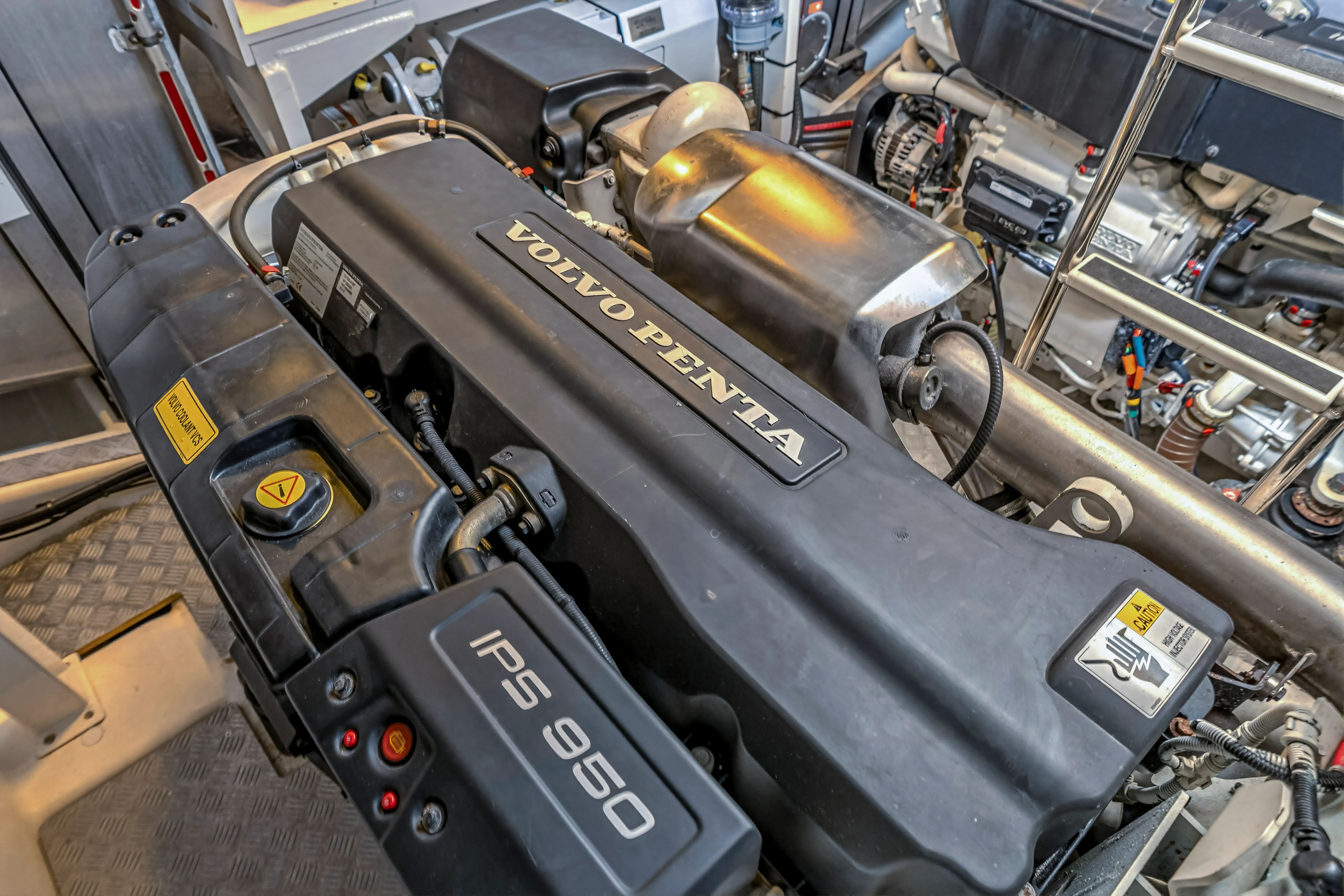 2018 Prestige 630 - Image 58