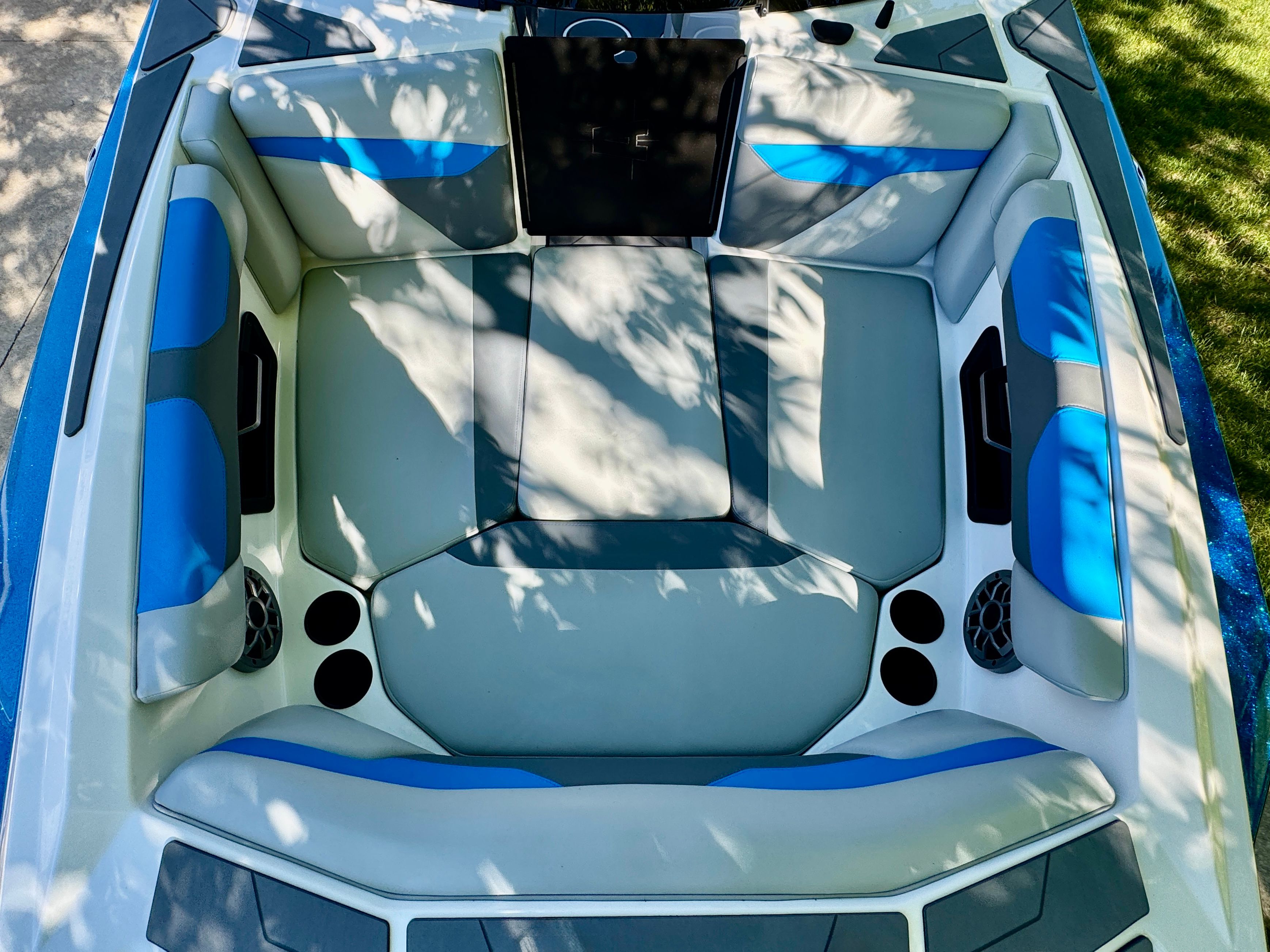 2022 Axis Wake Research A24 - 27