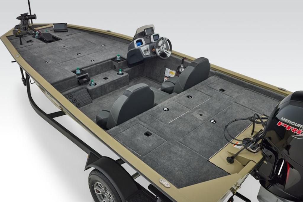 2026 Tracker Pro Team 195 fishing boat interior with seating and Mercury engine.