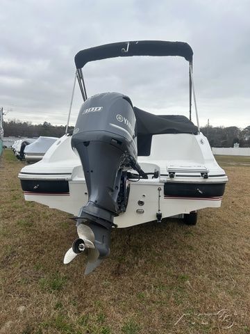 2014 Hurricane 2690 sun deck - 5