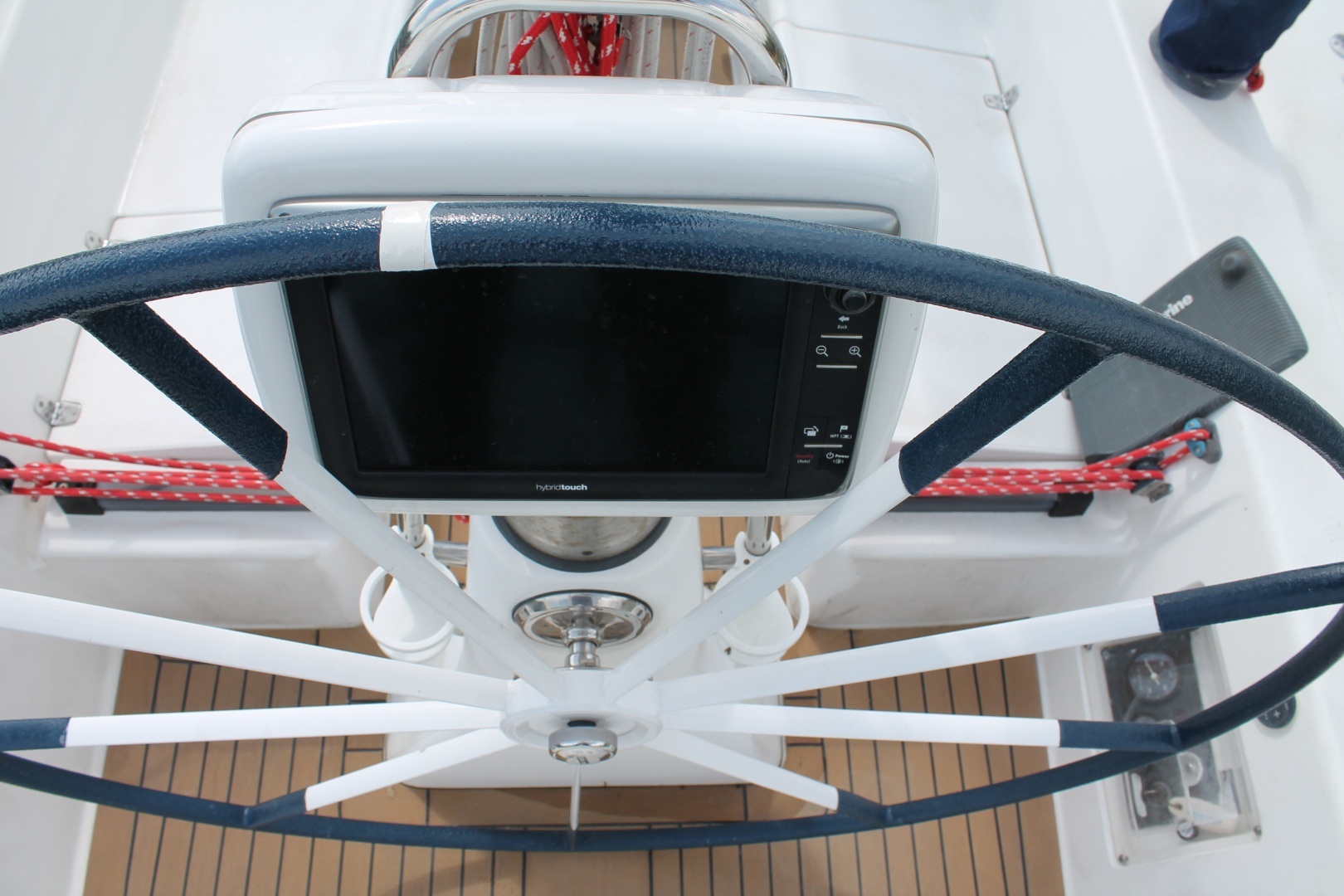 2004 J Boats J/109 Shoal - Image 16