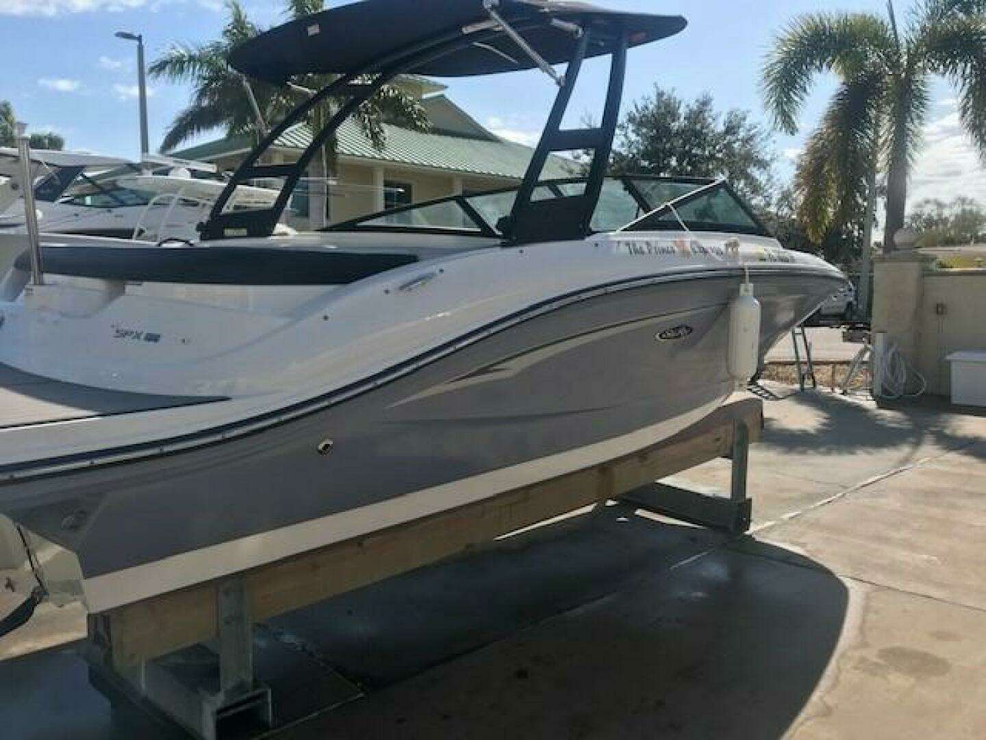 2022 Sea Ray SPX 190 OB - Image 5