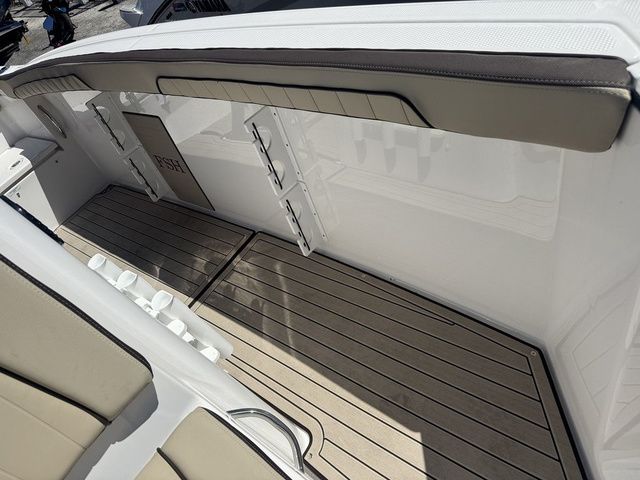 2026 Yamaha Boats 255 FSH Sport E - 26