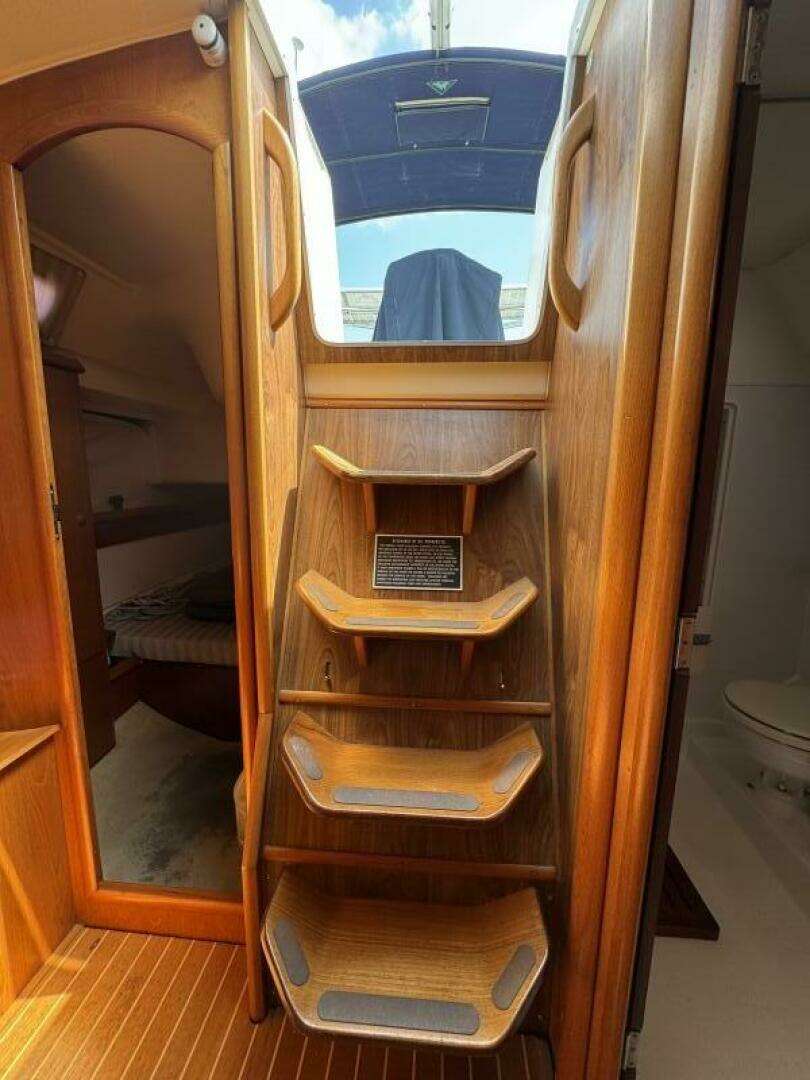 2002 Jeanneau 34.2 - Image 28