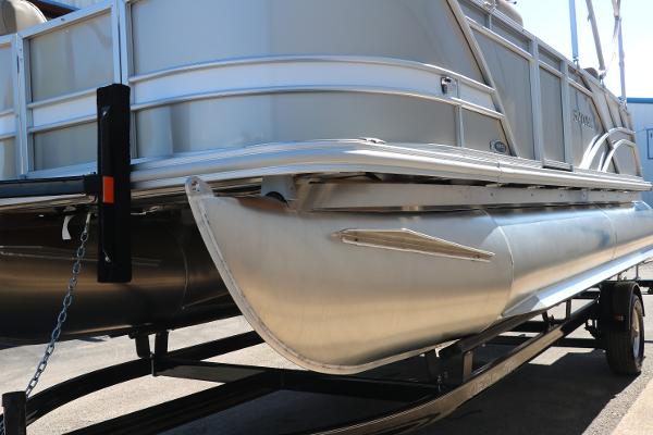 2025 Sylvan Mirage 820 CLZ DH pontoon boat on trailer, side view.