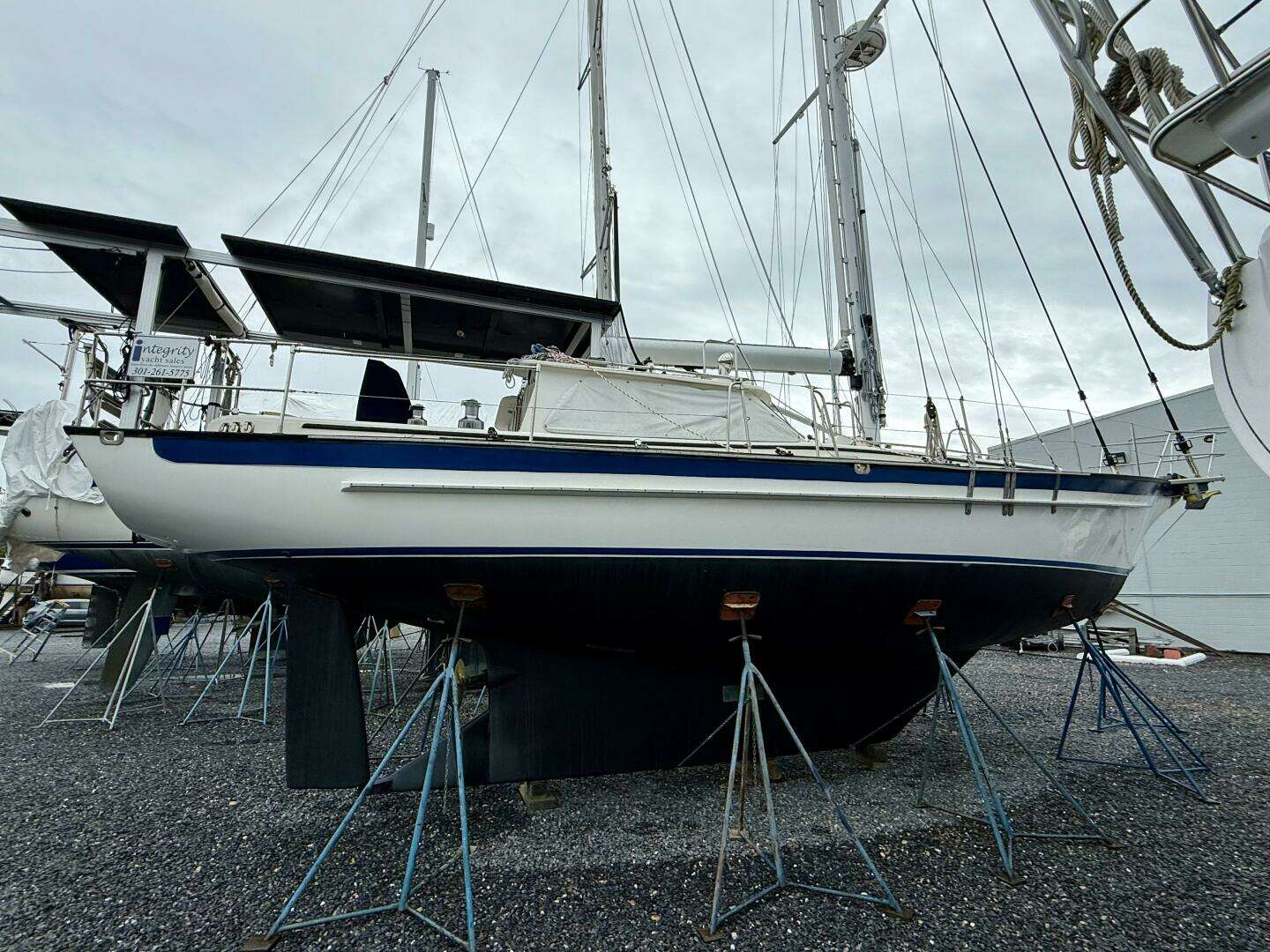 2005 Cabo Rico 42 Pilothouse - Image 29