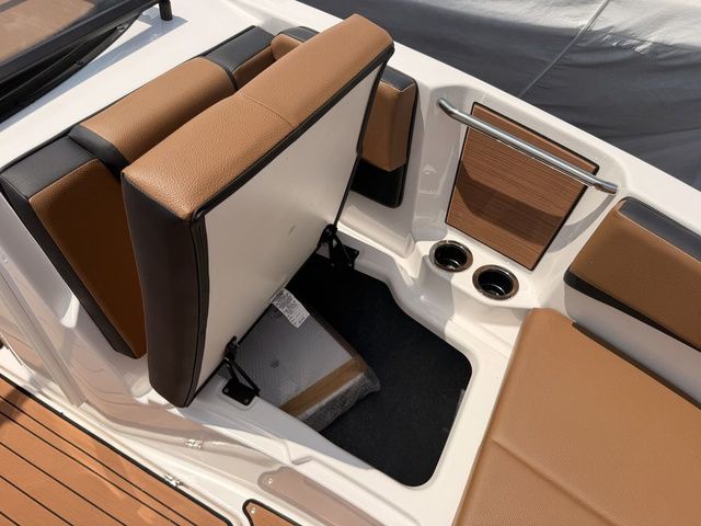 2026 Yamaha Boats 222SE - 36