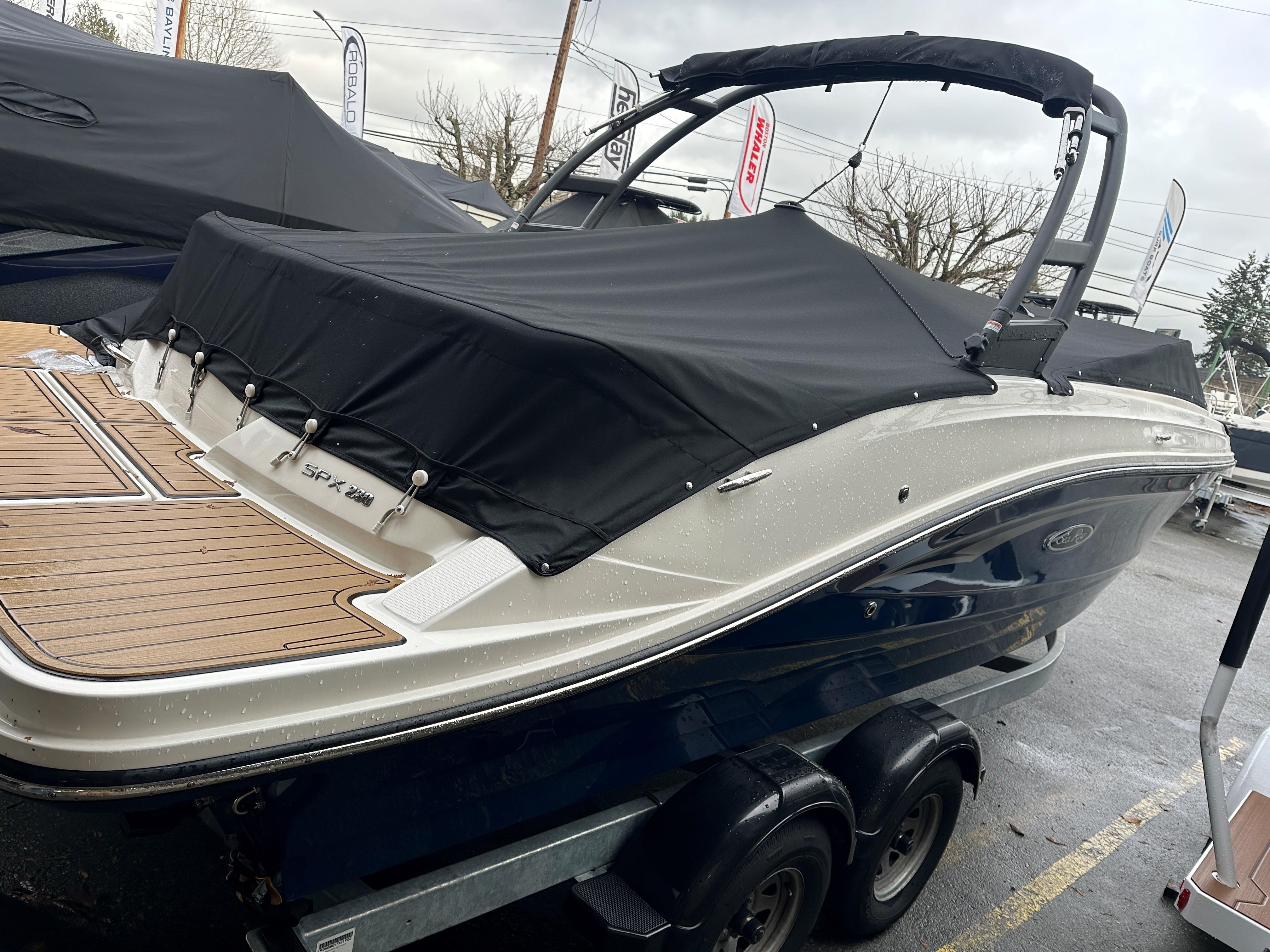 2023 Sea Ray SPX 230