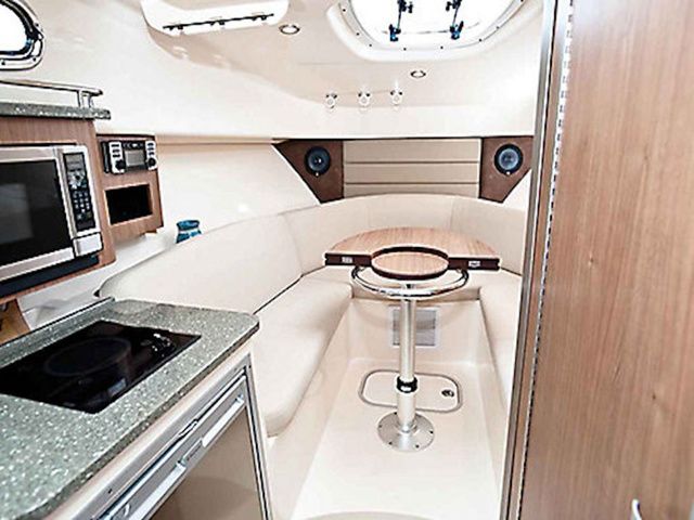 2026 Boston Whaler 285 Conquest - 7