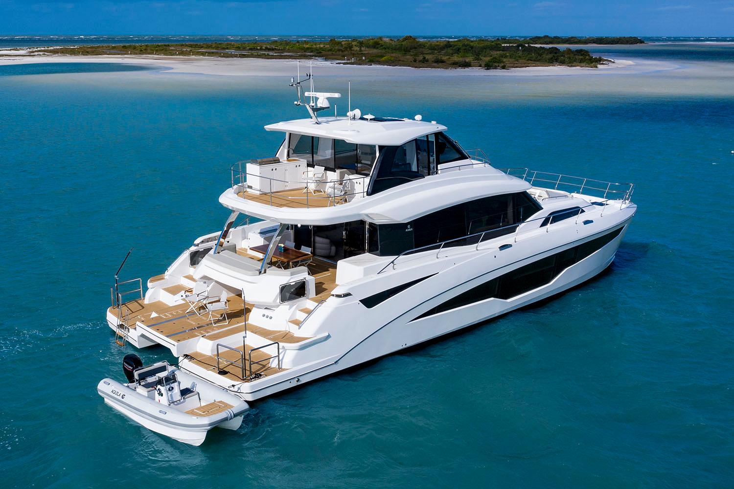 2027 Aquila 70 Luxury