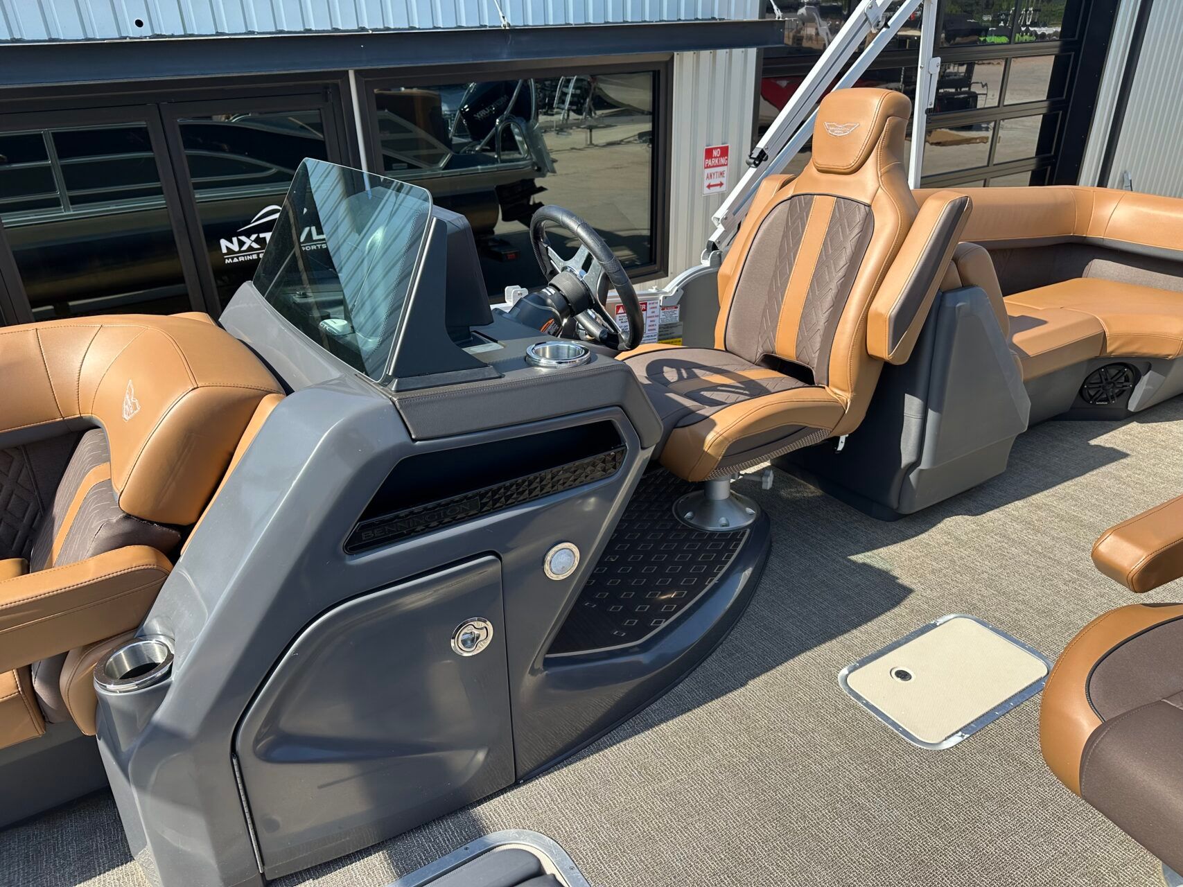 2025 Bennington 24MFB - 14