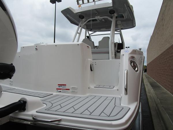 2025 Solara S-250 CW boat, rear deck view, sleek design, modern features.
