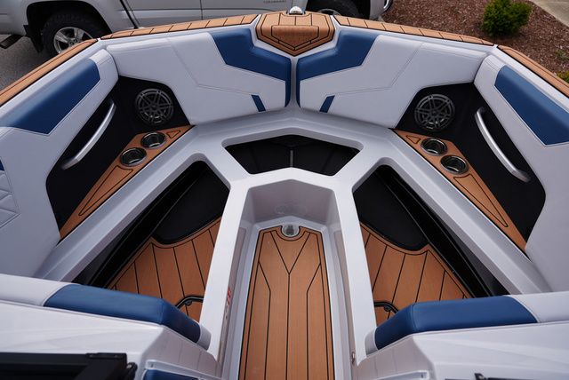 2026 Nautique Super Air Nautique GS22 - 25