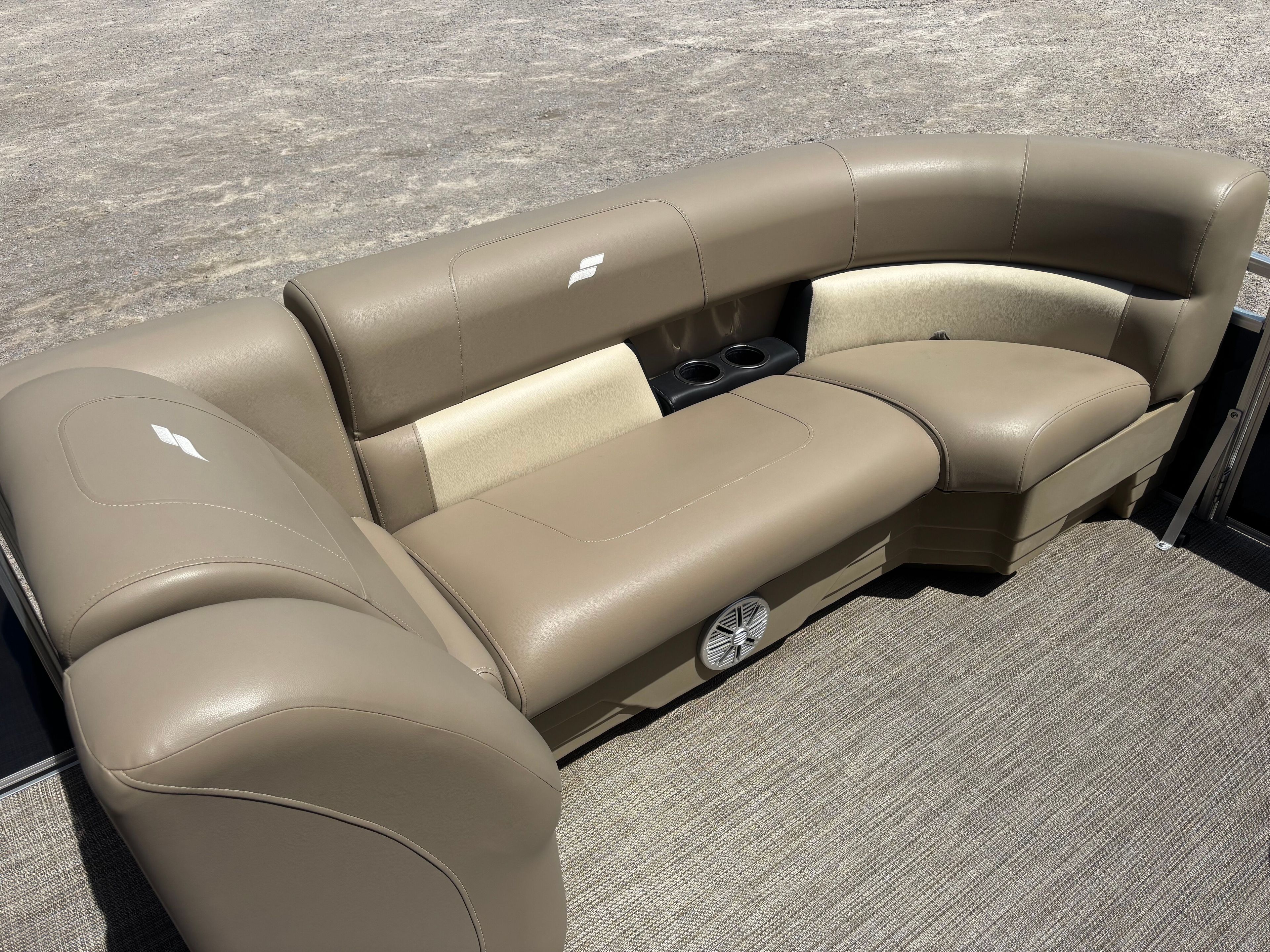 2022 SYLVAN LX 22 R - Image 13