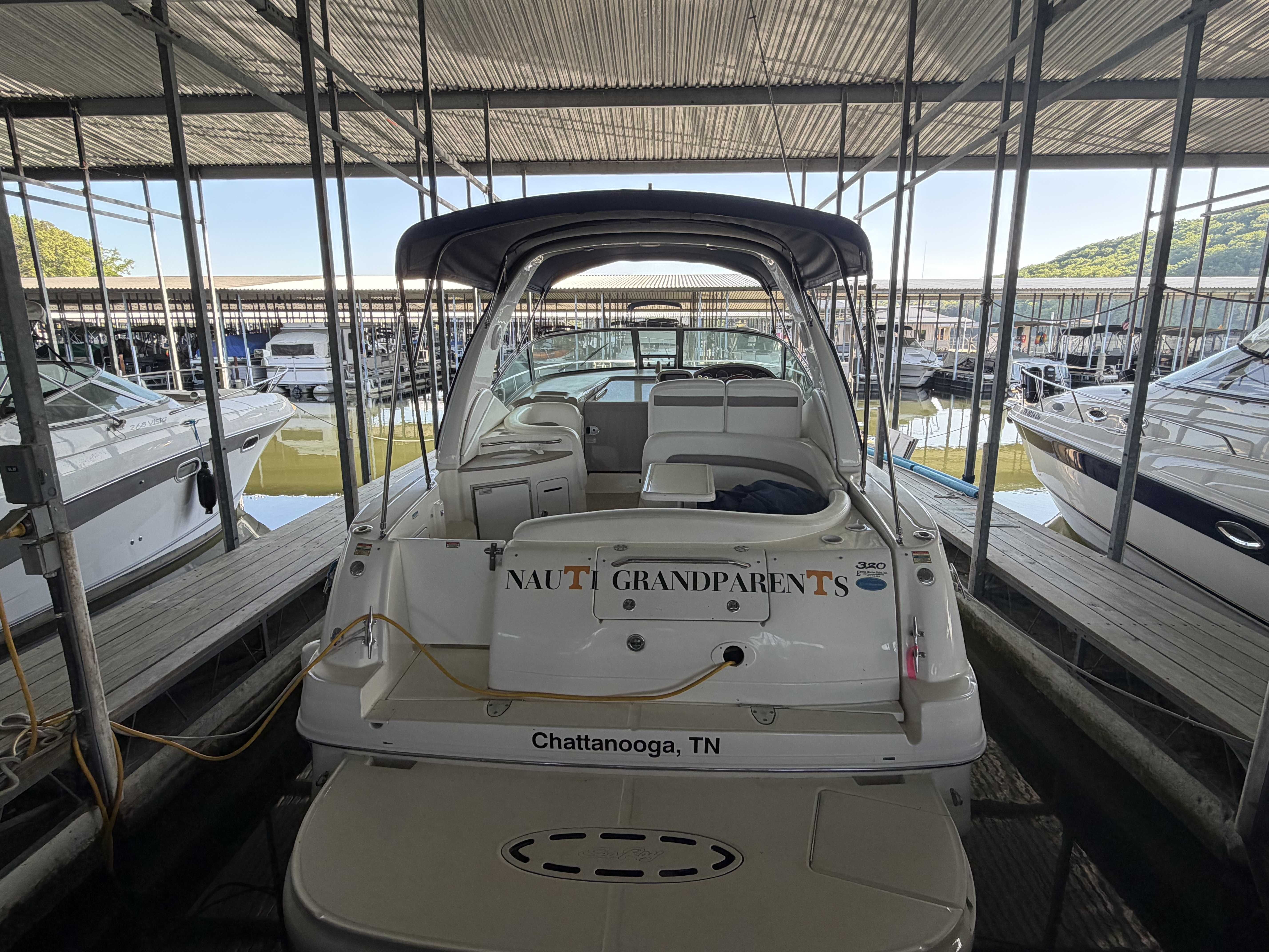 2003 Sea Ray Sundancer 320