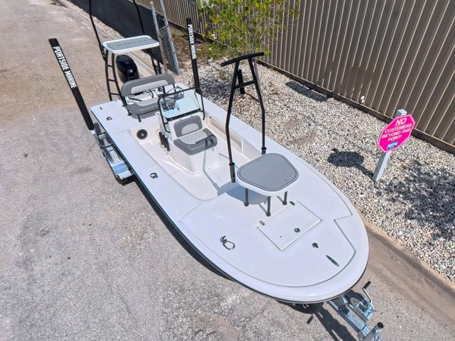 2027 Spyder FX17 Flicker - 32
