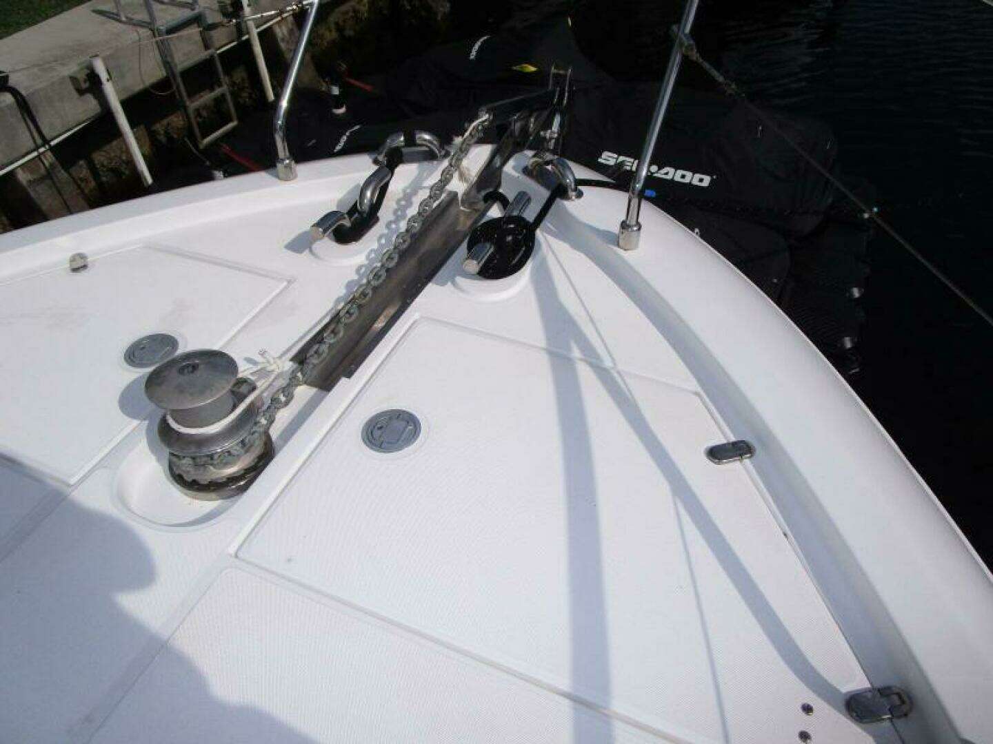 2003 Ferretti Yachts 590 Motor Yacht - Image 29